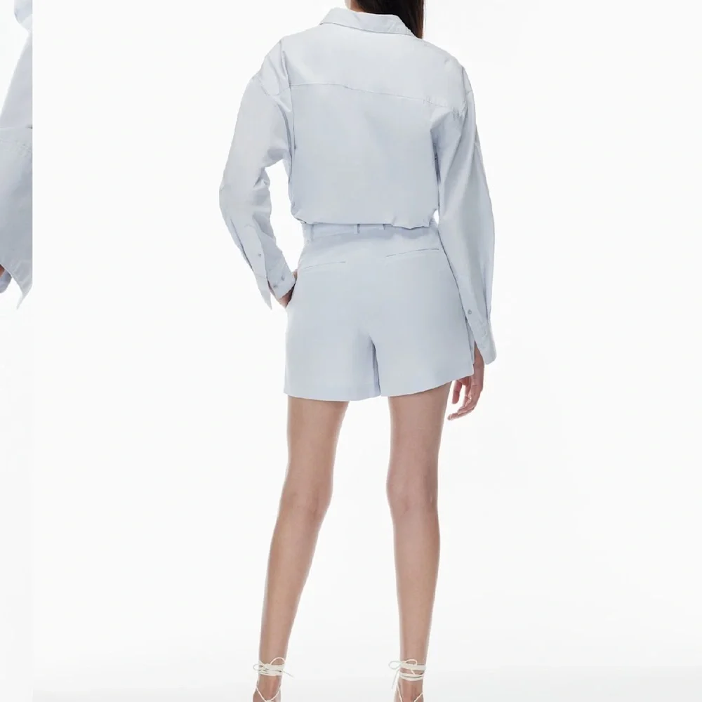 Aritzia Babaton Mid Thigh Short - Picture 3 of 3